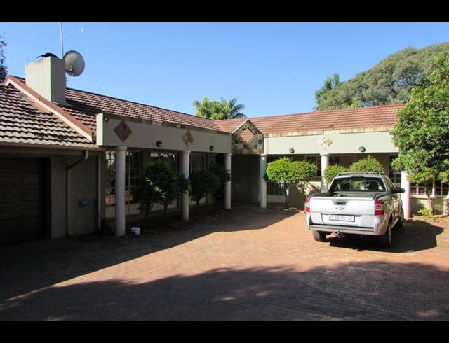 6 BEDROOM HOUSE FOR SALE IN WHITE RIVER EXT 5